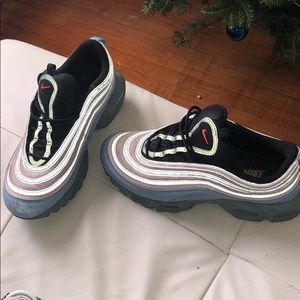 Men’s 8.5 air max 97. Used condition. Good shape